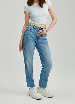Джинсы женские мом "house"