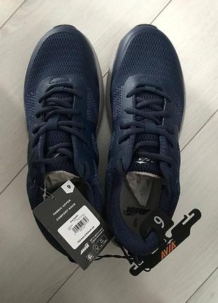 Чоловічі кросівки avia.