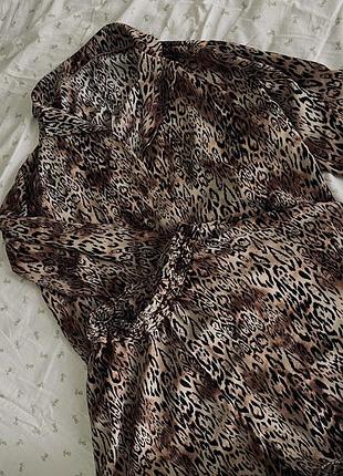 Жіночий костюм леопард - коротка сорочка та шорти