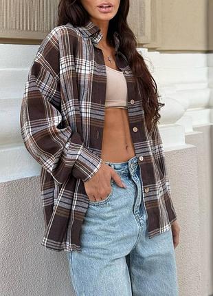 Базовая стильная фланелевая рубашка в клетку