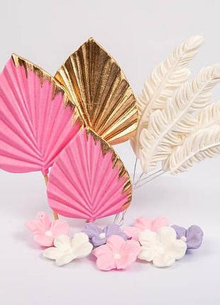 Набор нежных кондитерских украшений на торт