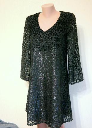 Шифоновое платье в бархатный горох