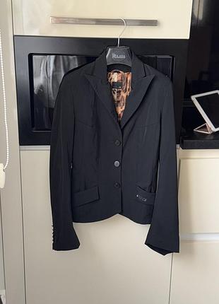Брендовый пиджак блейзер жакет размер s бренд fendi
