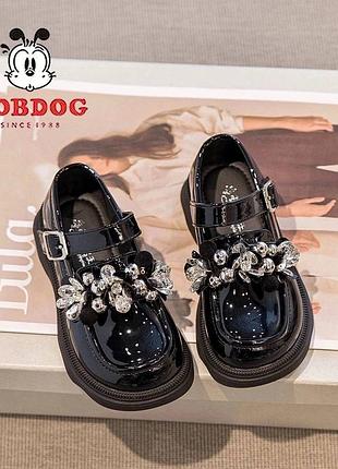 Туфельки 106, р.26,27,28, лак, чорний