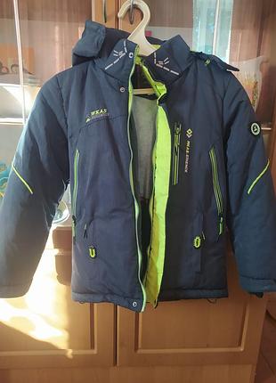 Зимова куртка на хлопчика