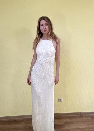 Сукня з вишивкою вечірня весільна