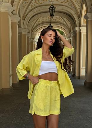 Женский летний льняной удобный костюм рубашка и короткие шорты мини желтый лимонный