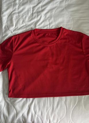 Футболка вкорочена