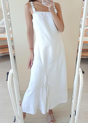 Белое льняное платье-сарафан