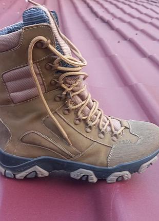 Берцы практически новые, стелька 27.5. натуральная кожа