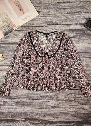 Жіноча блуза з комірцем