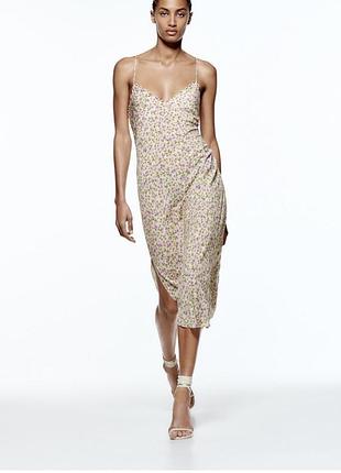 Zara неймовірний стильний жіночний міді сарафан в квітковий принт
