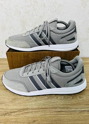 Кроссовки adidas