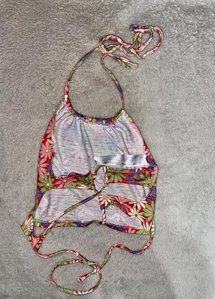 Кроп топ корсетного типу відкрита спина на зав’язках на спині в квіти bershka