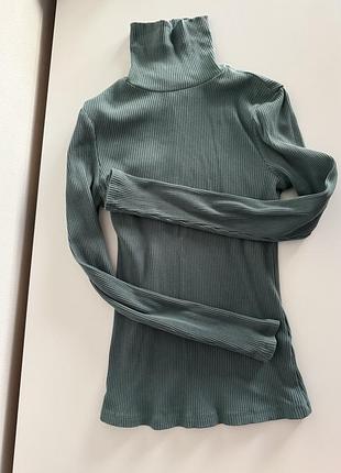 Жіночий гольф в рубчик