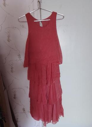 Платье из шелка, на трикотажной прокладкн