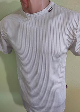 Стильная фирменная футболка бренд.diesel.м