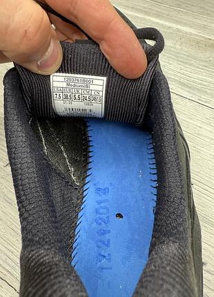 Классные черные кожаные кроссовки brooks zeal walker 9