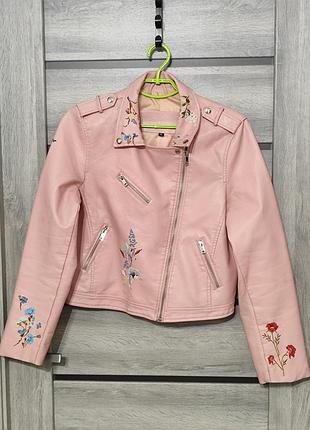 Куртка с вышивкой