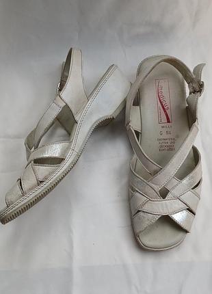 Medicus удобные кожаные босоножки