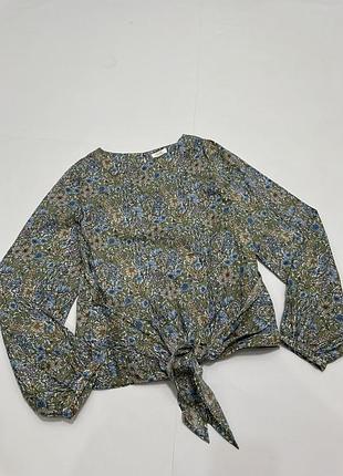 Красива блуза