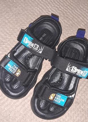 Босоніжки на хлопчика