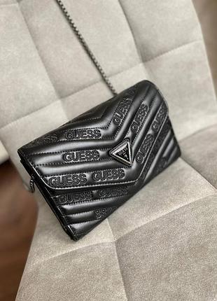 Женская сумка guess, стильная сумка guess для женщин, модная сумка guess, элегантная сумка guess, роскошная женская сумка guess