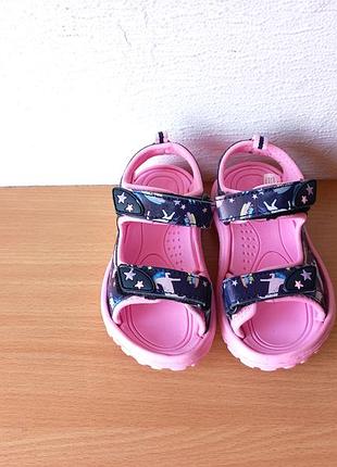 Красивые босоножки сандалии mountain warehouse 868/26р. стелька 16,7 см