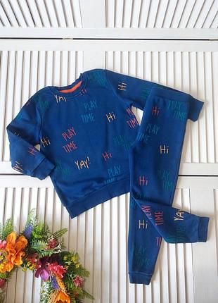 Спортивный костюм на флисе синий принт на мальчика 5-6лет george.