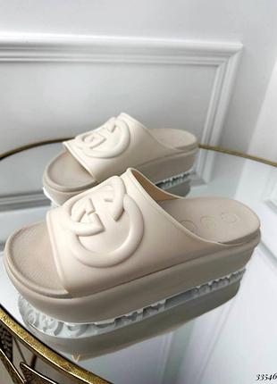 ▪️жіночі шльопанці шльопки gucci бежеві