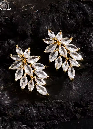 Zakol вишуканий модний дизайн листя. довгі жіночі сережки.