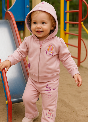 Розовый костюмчик для девочки