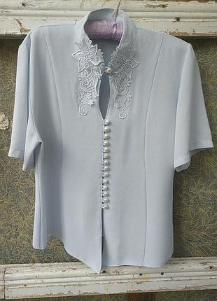 Нежно голубая блуза