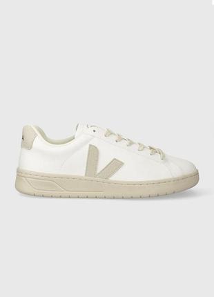 Кроссовки белые veja urca 39