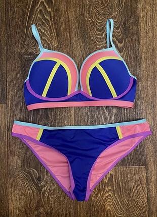 Класний яскравий купальник next 75c