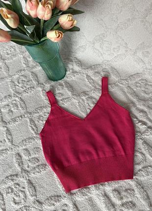 Малиновий топ