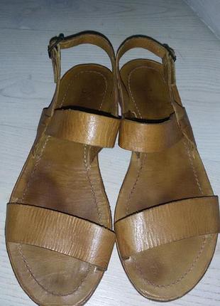 Ganni (denmark)- шкіряні сандалі-босоніжки р.39 -25,5см