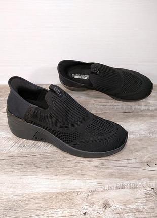 Кроссовки skechers 40р