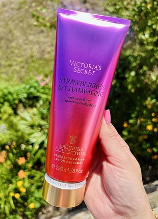 Лосьйон для тіла strawberries champagne від victoria’s secret