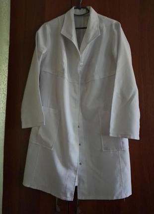 Медицинский халат.
