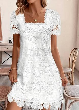 Жіноча сукня