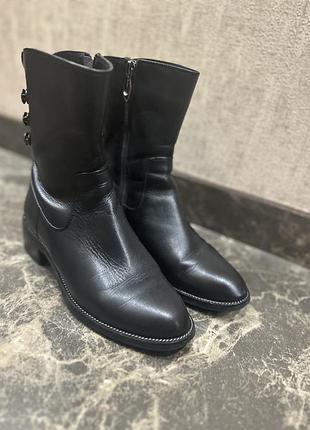 Черевики чорні