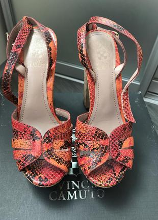 Босоніжки vince camuto