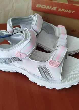 Босоножки bona новые