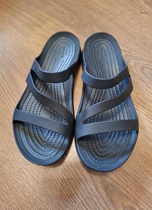 Crocs  шлепки