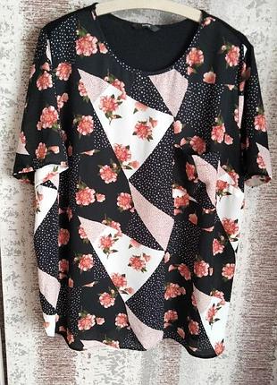Футболка з принтом на пишну модницю