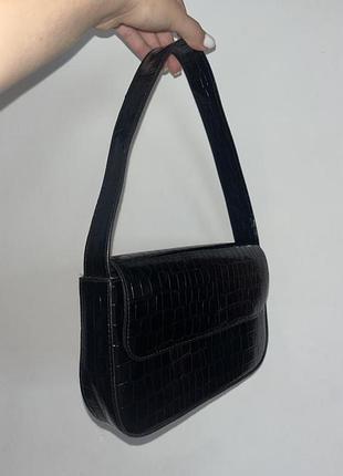 Чорна сумка-багет hm
