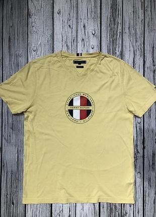Футболка чоловіча "tommy hilfiger".