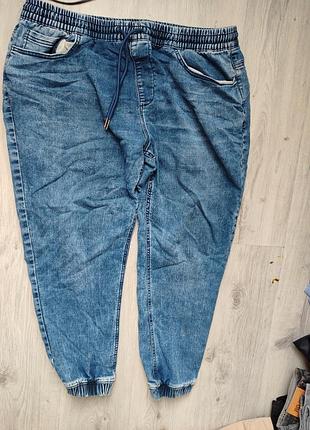 Джинси чоловічі