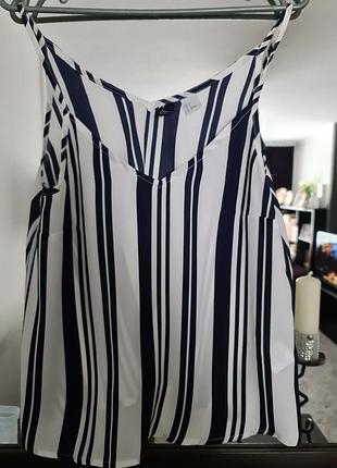 Майка на бретелях.